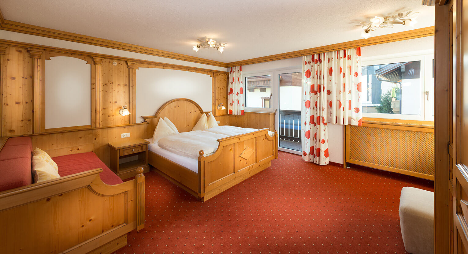 Schlafzimmer mit Schlafcouch