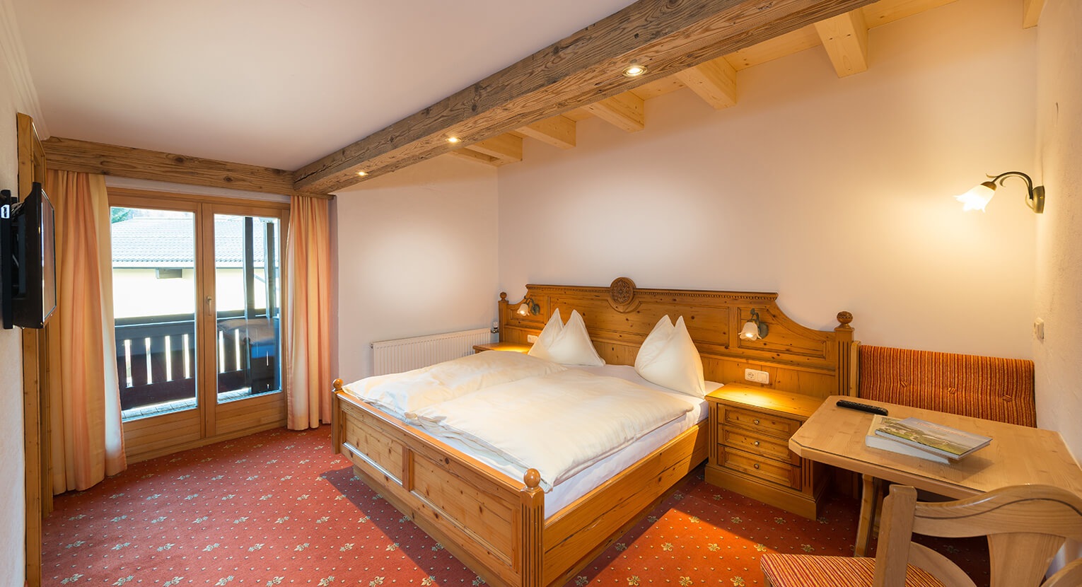 Schlafzimmer im Fichtenstil