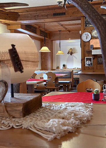 Essbereich mit Lampe